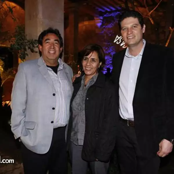 Juan Luis y Luisa María Calderón Hinojosa con Alfonso Martínez