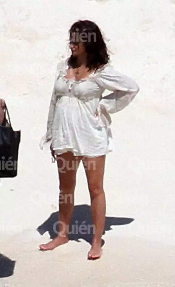 Penélope fue captada en las playas de Puerto Rico.