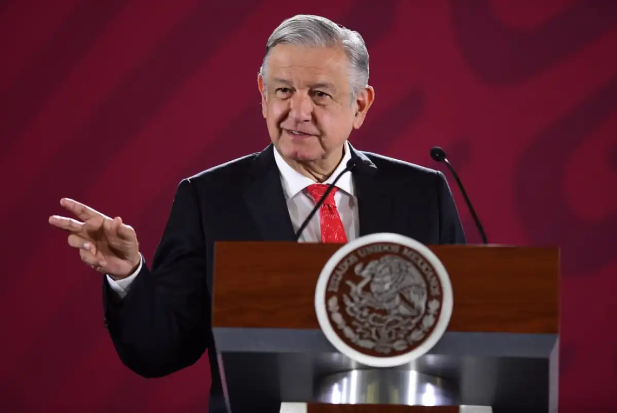 AMLO-FGR-Artz.jpg