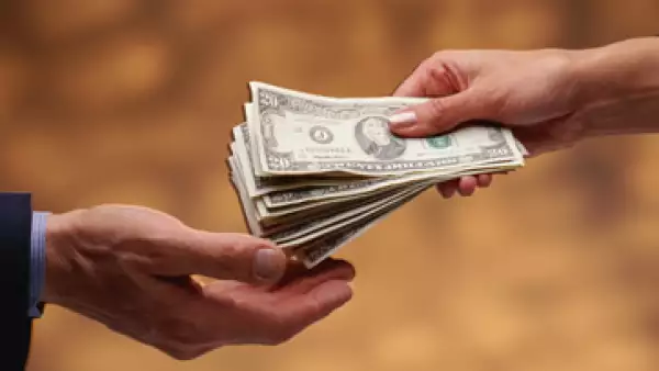 La economía mexicana destina a la corrupción el equivalente a a las ventas de Pemex en 2011 o más de una vez y media los gastos asignados en 2012 a los ramos administrativos del gobierno federal. (Foto: Thinkstock)