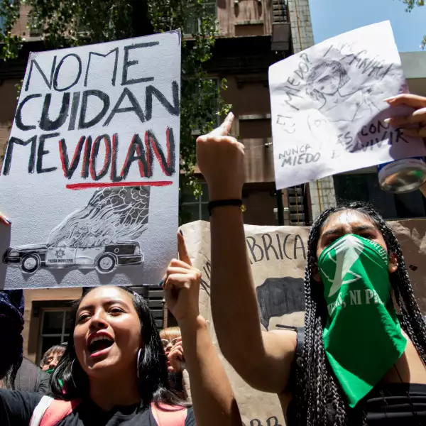 Protesta_Violaciones_Polici769a-4.jpg