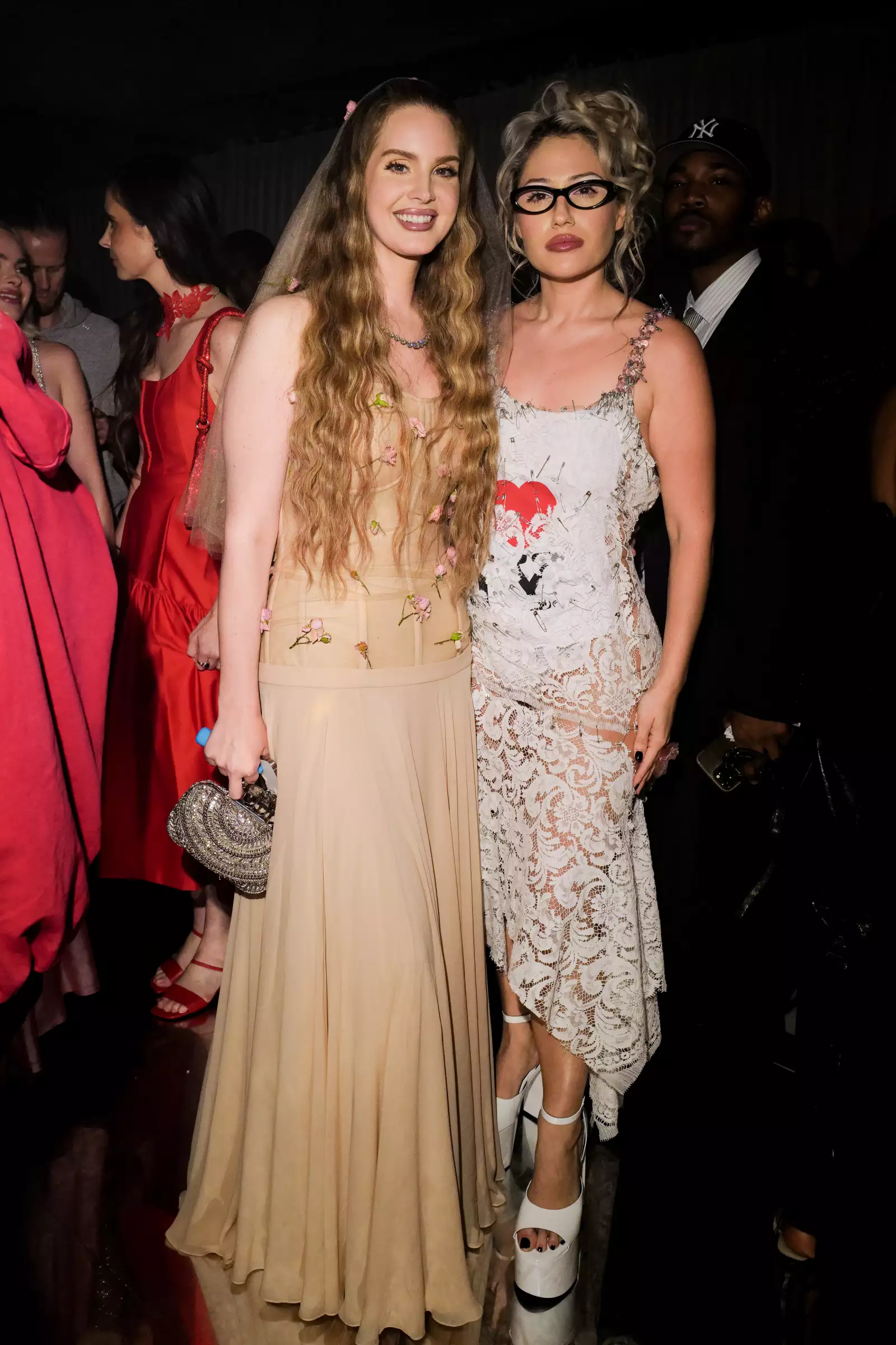 APRESMET 2: PRESENTED BY CARLOS NAZARIO, EMILY RATAJKOWSKI, FRANCESCO RISSO, PALOMA ELSESSER, RAUL LOPEZ, RENELL MEDRANO AND WSA