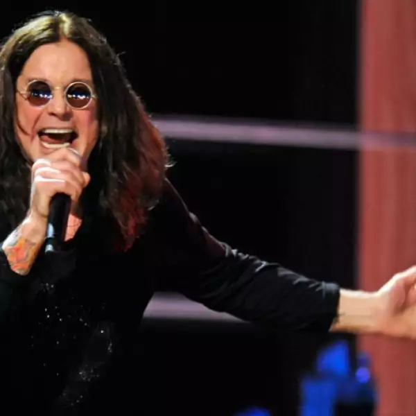 El concierto duró casi 5 horas y por el escenario circularon personalidades como Stevie Wonder, Sting, Sam Moore, Jerry Lee Lewis, Tom Morello y Ozzy Orborne.