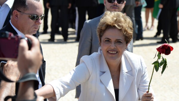 Miles de simpatizantes de Rousseff acudieron al Palacio de Planalto, la sede del gobierno brasileño.
