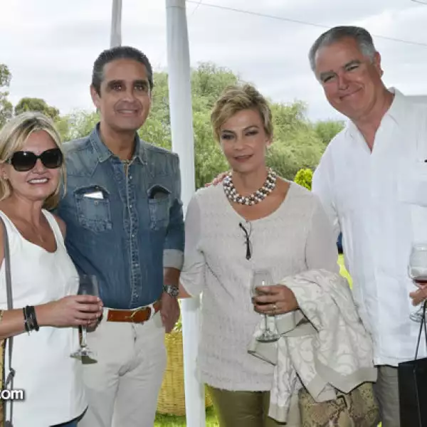 Silvia Thompson,Jorge Garay,Maria Esther Koellica y Lic. Javier Garay.