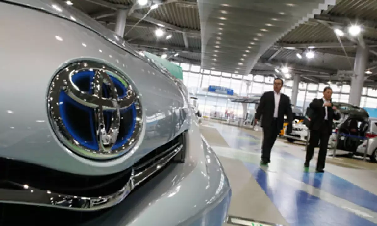 La demanda por las principales marcas de autos japoneses en China cayó a la mitad en septiembre y octubre. (Foto: AP)