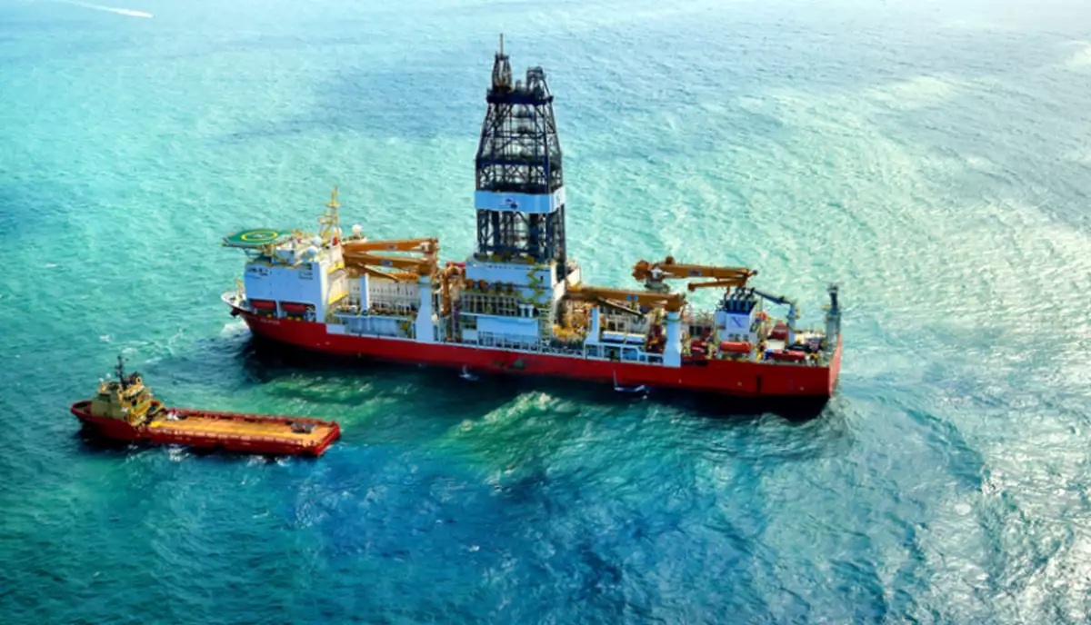 Los precios globales del petróleo tocaron nuevos máximos de cinco meses este martes.