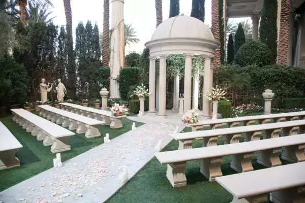 Foto4_Caesars Palace Weddings_Juno Garden Chapel_074