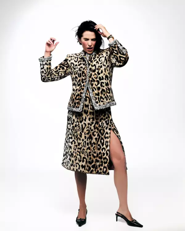 ELLE-289-COVER STORY-_1-02.jpg