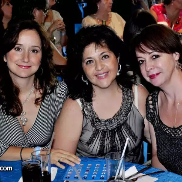 Nancy Gómez, Blanca Nelly Amaro y Nora de Burgos