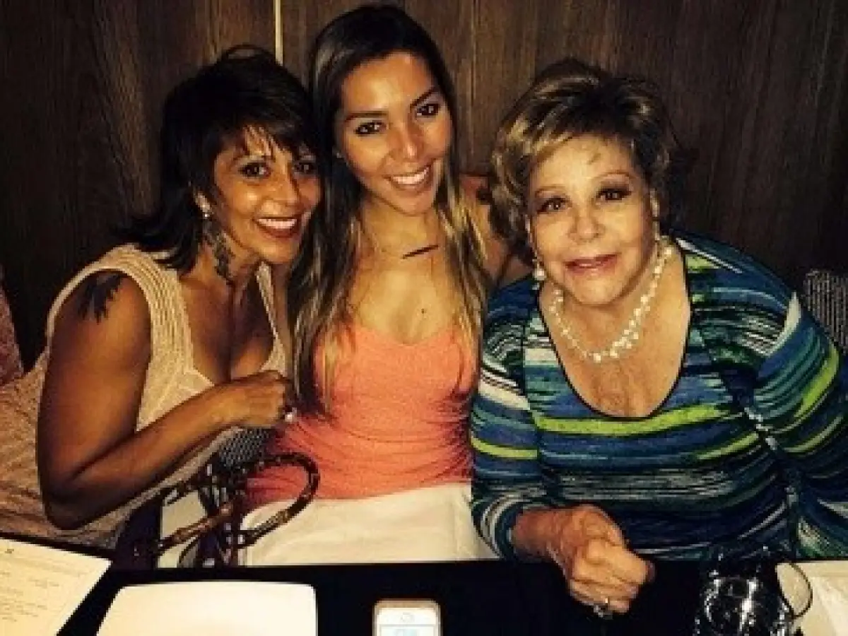 frida-sofia-llora-silvia-pinal.jpg