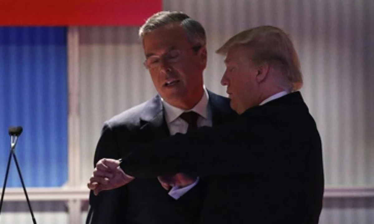 Donald Trump convirtió a Bush en el blanco favorito de sus ataques durante la campaña. (Foto: Reuters)