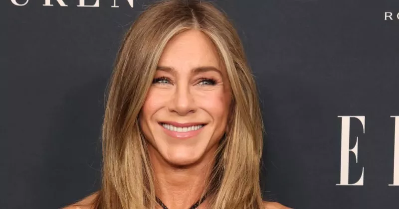 Jennifer Aninston pro well-aging.jpg