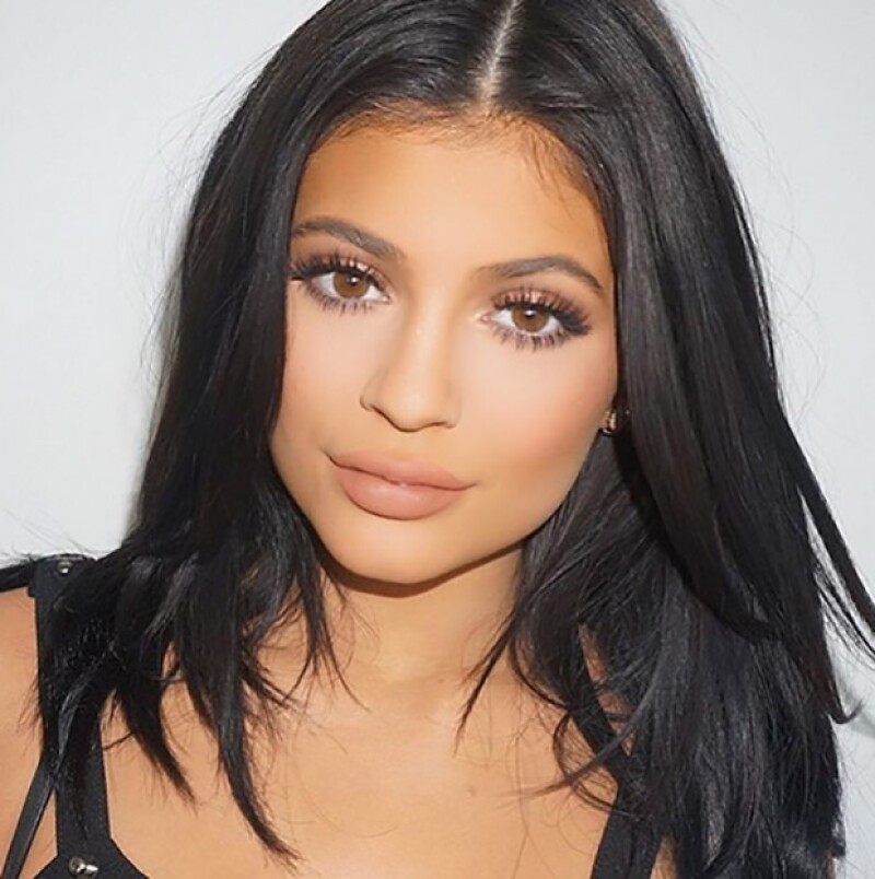 El maquillista comparte el look final de Kylie tras maquillarla.