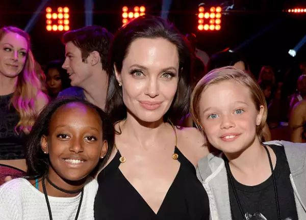 La familia Jolie-Pitt en los Nickelodeon's 28th Annual Kids' Choice Awards del 2015.