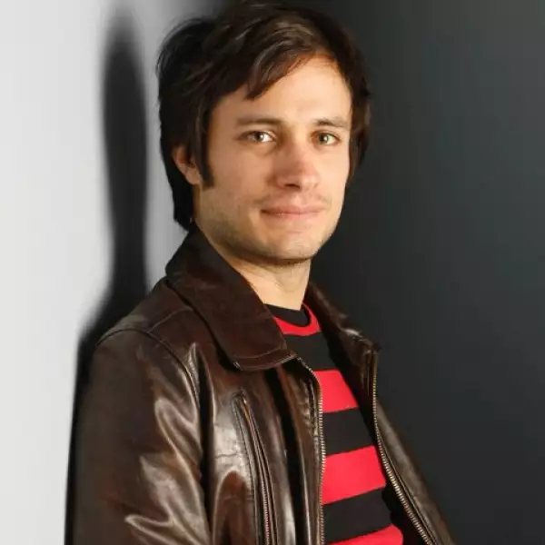 El mexicano Gael García tiene un hijo, Lázaro, con la argentina Dolores Fonzi. Se había dicho que su relación había terminado, pero él se encargó de desmentirlo. Hasta ahora no tienen planes de casarse.