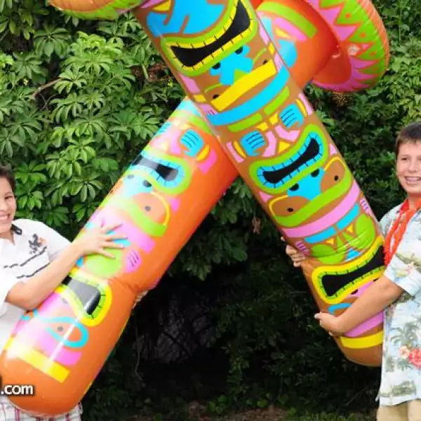 Hector Tostado,José Luis Tostado