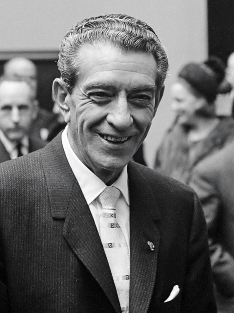 Adolfo López Mateos durante la inauguración del autódromo.