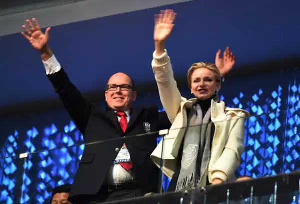 El 7 de febrero, el príncipe Alberto y Charlene asistieron a la inauguración de los Juegos Olímpicos de Sochi.