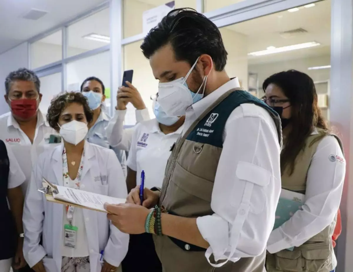 Zoé Robledo reporta déficit médico en Oaxaca