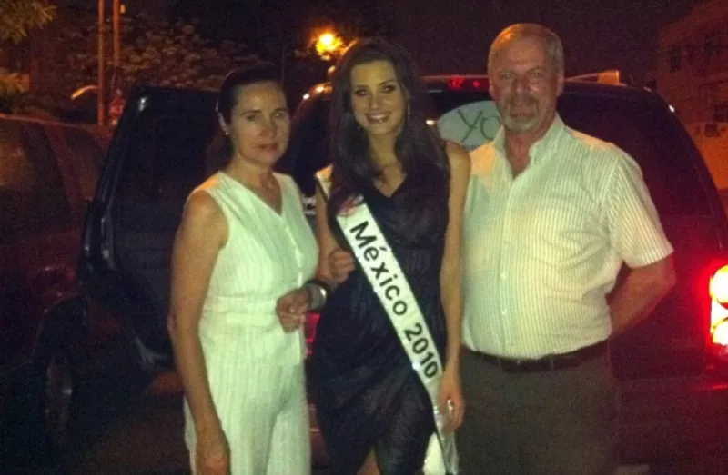 Nuestra Belleza México se encuentra en Brasil realizando las actividades propias de este certamen. Ella quiere refrendar el título de Ximena Navarrete.