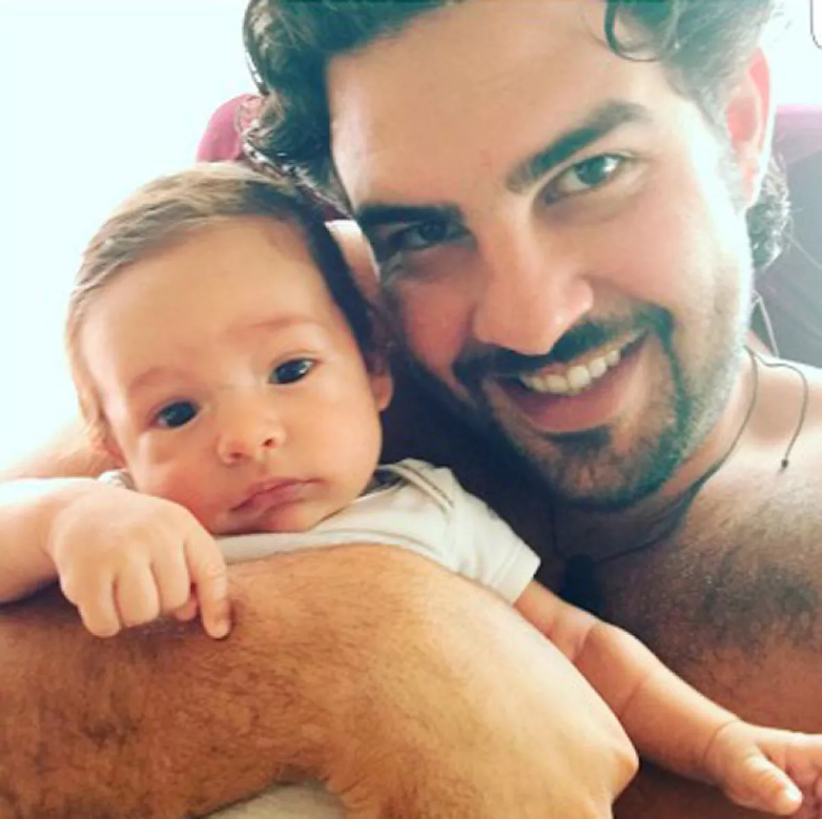 Esta fue la primer foto que comenzó a circular en redes sociales de Eros.