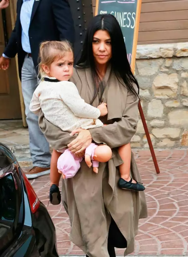 Penélope fue la única pequeña presente en la celebración, en donde al parecer era una tarde solo para chicas.
