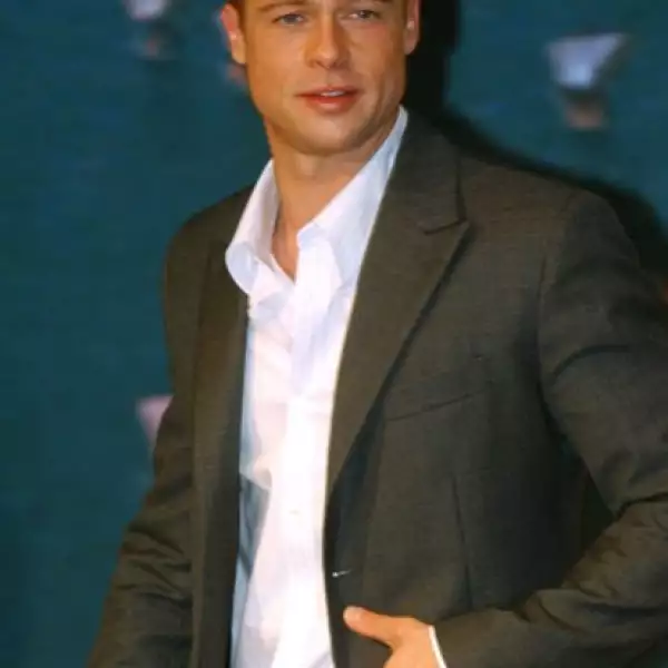 Como se sabe, el guapísimo Brad Pitt estuvo casado con Jennifer Aniston y se rumora que Angelina Jolie recientemente le propuso matrimonio, pero hasta el momento no se ha confirmado. ¿Dará el paso por segunda vez?