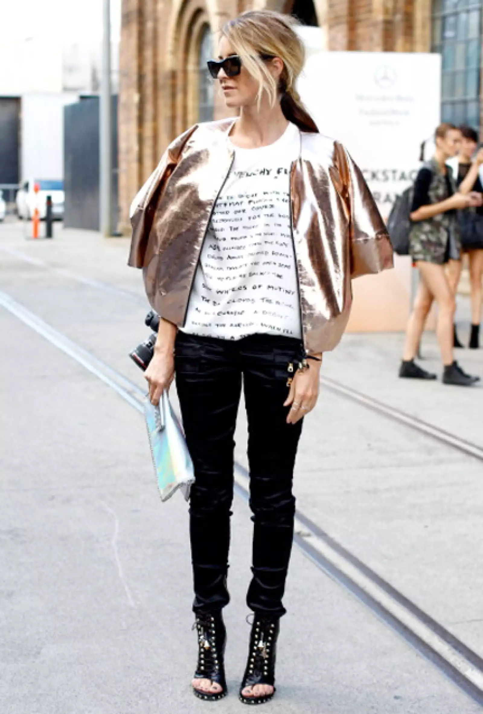 Los metálicos nunca fallan con blanco y negro.