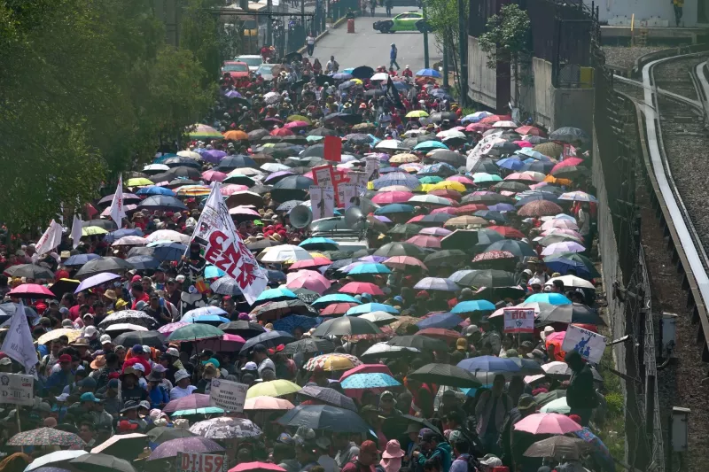 Bloqueo en el AICM de la CNTE: despliegan operativo en las terminales 1 y 2