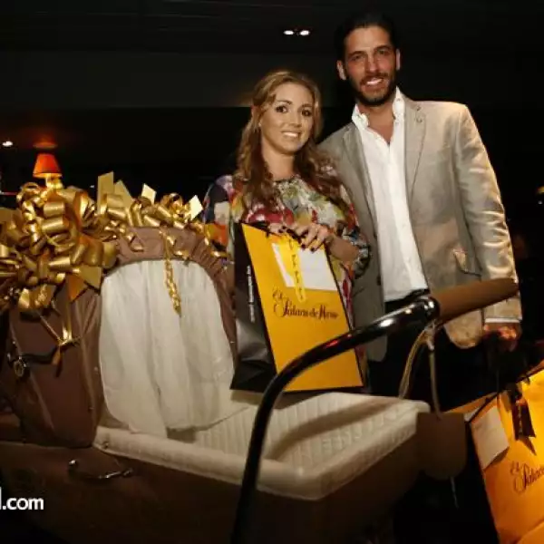 Karla Guindi,Érick Elías