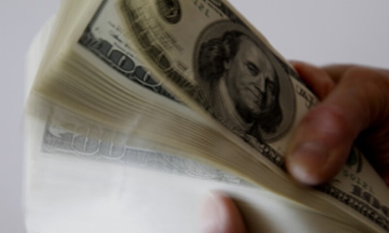 Banco Base estima que el tipo de cambio podría fluctuar entre 12.79 y 12.89 pesos por dólar. (Foto: Getty Images)