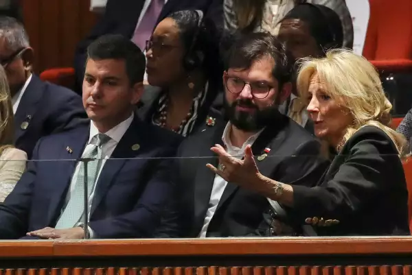 Claudia Sheinbaum takes office as Mexican president