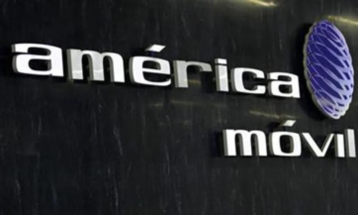 América Móvil concentra el 80% de telefonía fija y 70% de la celular en México. (Foto: Archivo)