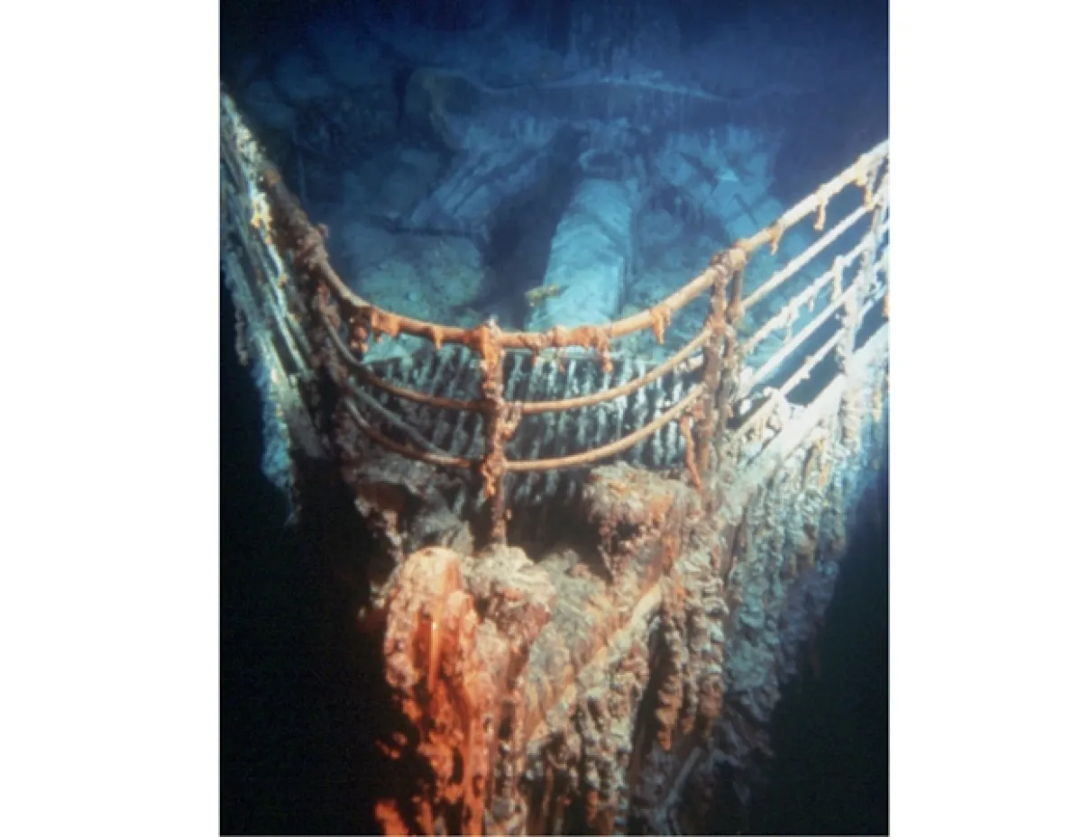 El 1 de septiembre de 1985, la expedición liderada por Robert Ballard descubrió, en el fondo del Atlántico Norte, los restos del naufragio del Titanic.