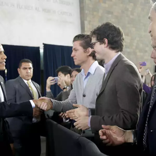 “Ustedes son el sueño. Este es su momento. Mientras alcanzan un futuro que ustedes saben que es posible, siempre recuerden que su mayor socio —la nación que alienta su éxito más que nadie— es su vecino más cercano y amigo más fuerte, los Estados Unidos de