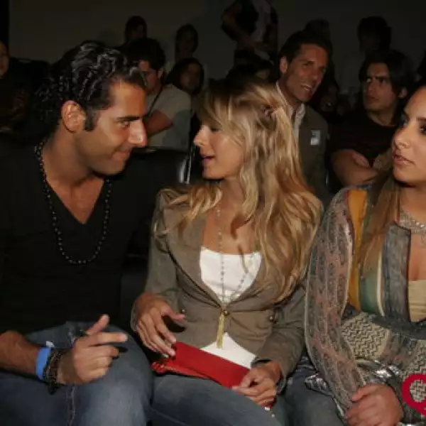 Isaac Sitton, Carolina Méndez, Frida Harari