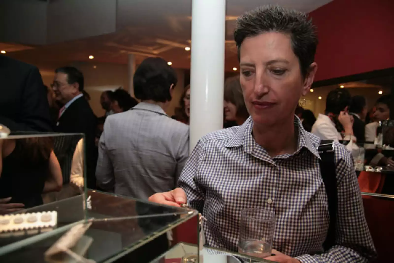 Joyeria diseñada con botones