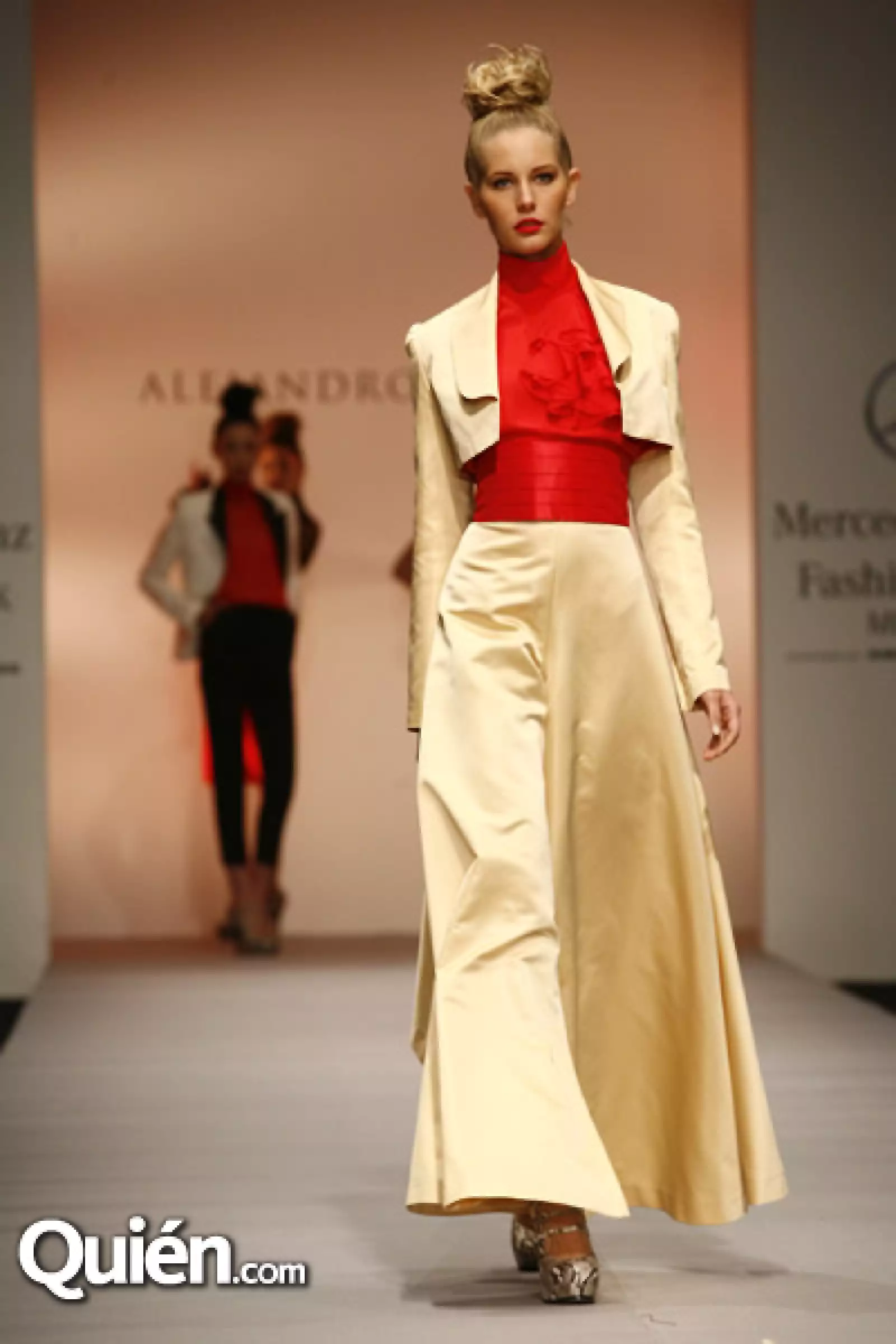 Pasarela Alejandro Carlín