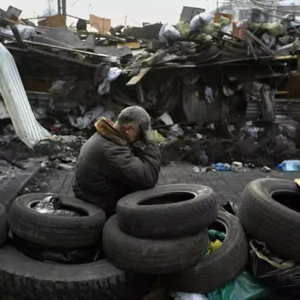 El Departamento de Salud de Kiev dijo que los muertos suman 67 desde el martes, con 39 fallecidos en los combates del jueves.