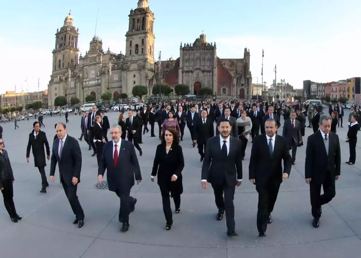 Ceremonia de izamiento de bandera 68.jpeg