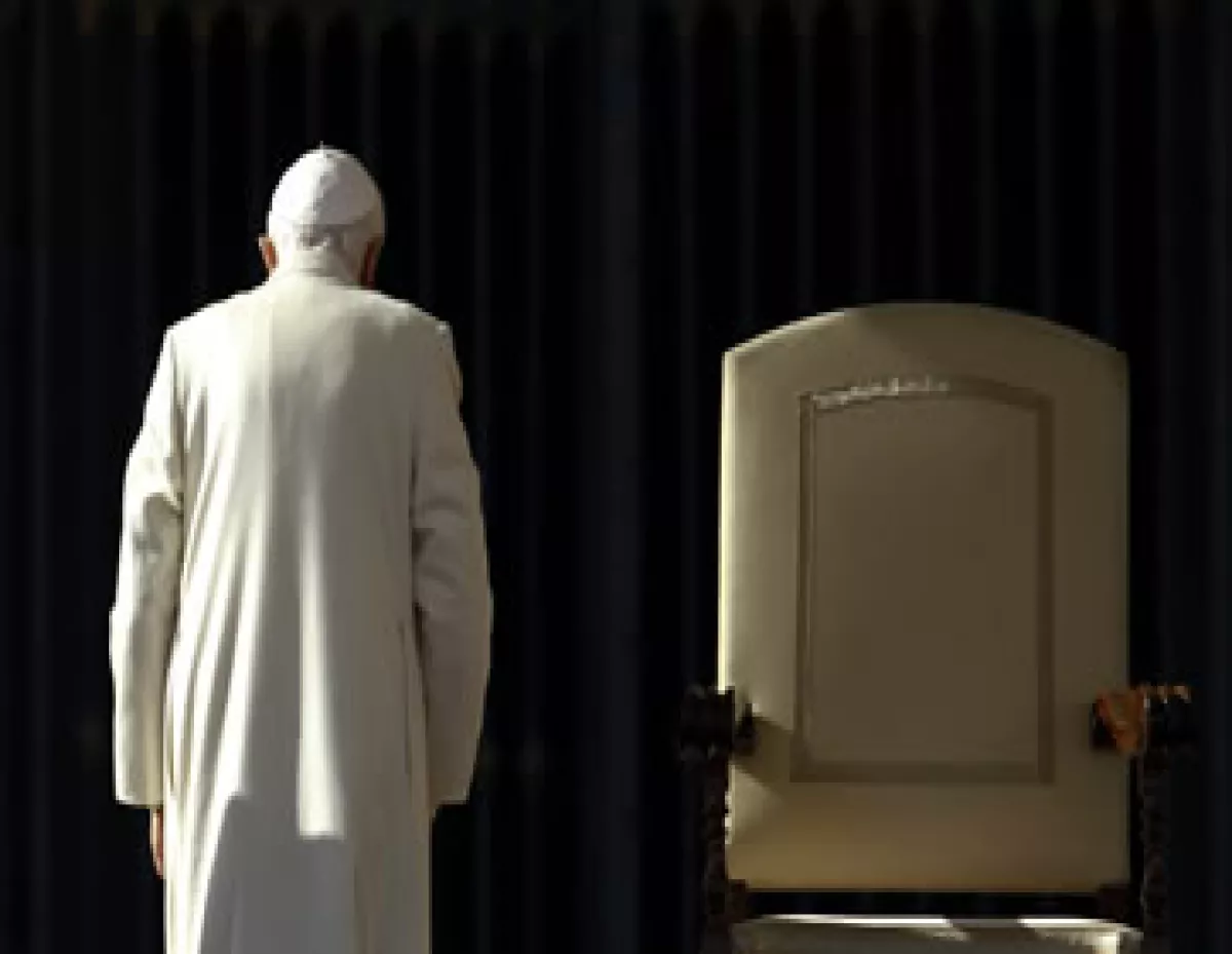 La avanzada edad y la poca fuerza para seguir ejerciendo su cargo son las razones que el pontífice dio a sus cardenales, según un comunicado.