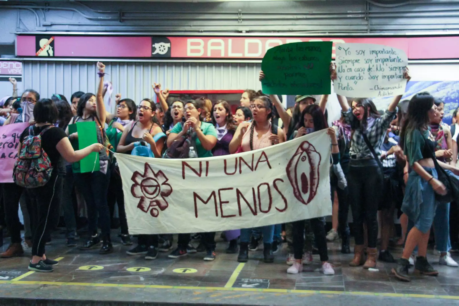 Colectivos_Mujeres_en_el_Metro-3.jpg