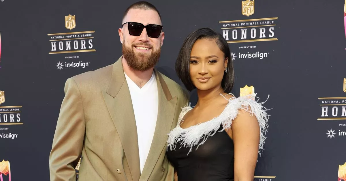 Travis-y-Kayla-en-alfombra-roja.jpg