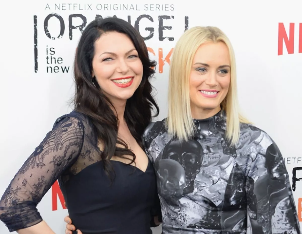 Laura Prepon y Taylor Schilling
