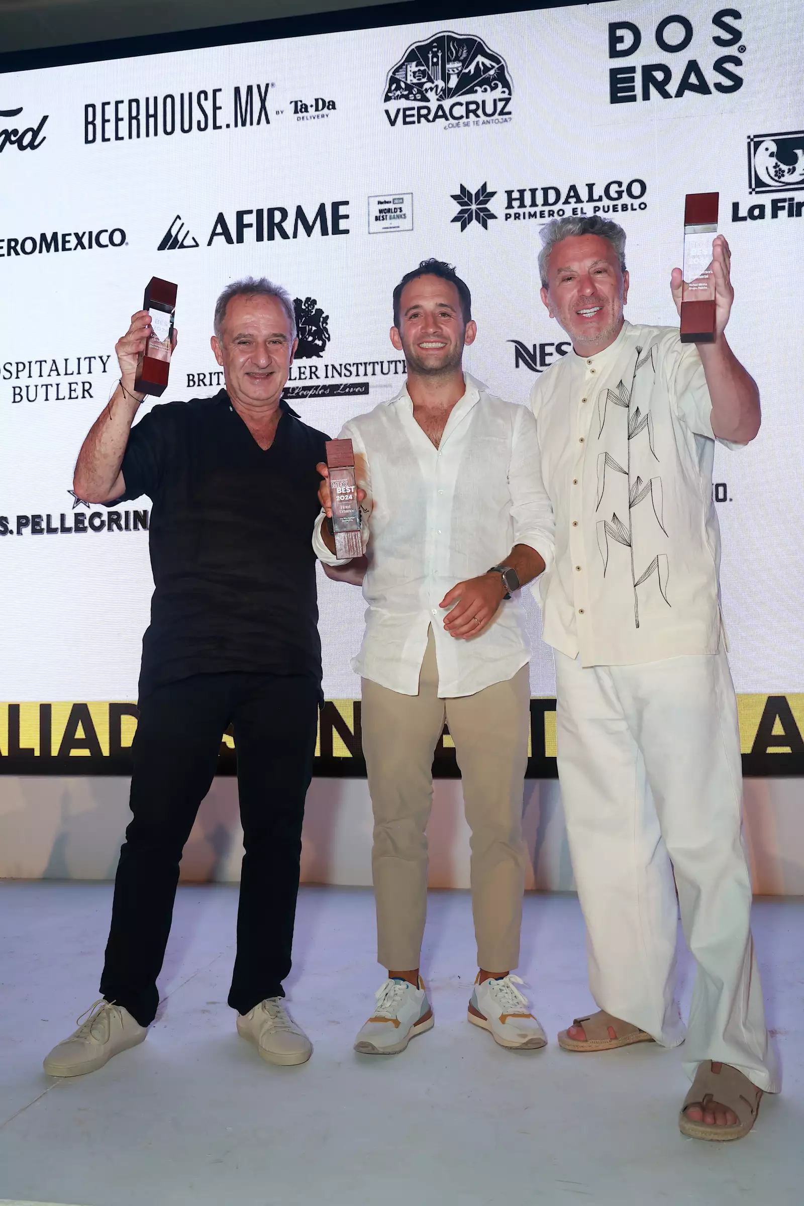 Salomón y Alfonso Helfon con Rafa Micha