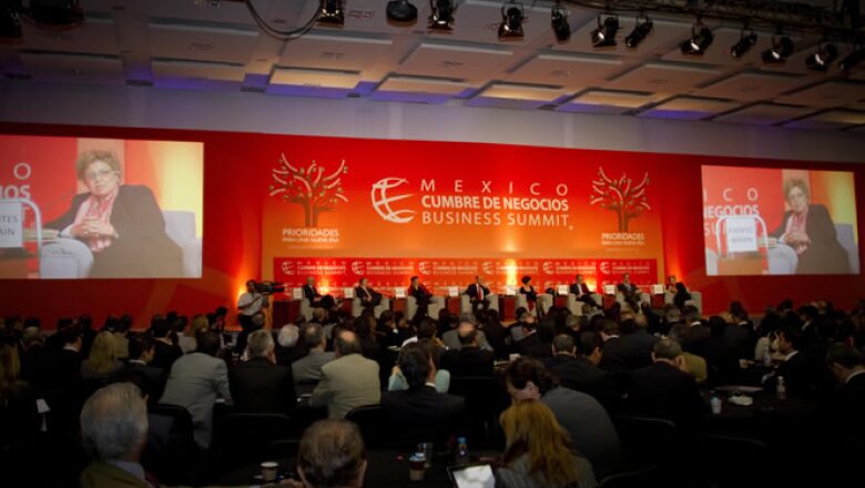 La vicepresidenta editorial de Grupo Expansión participó en los foros donde se discutieron las oportunidades para impulsar a la economía mexicana y cómo sacar ventaja de la actual situación financiera mundial.