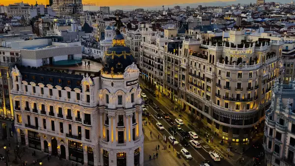 madrid gran via metropolis