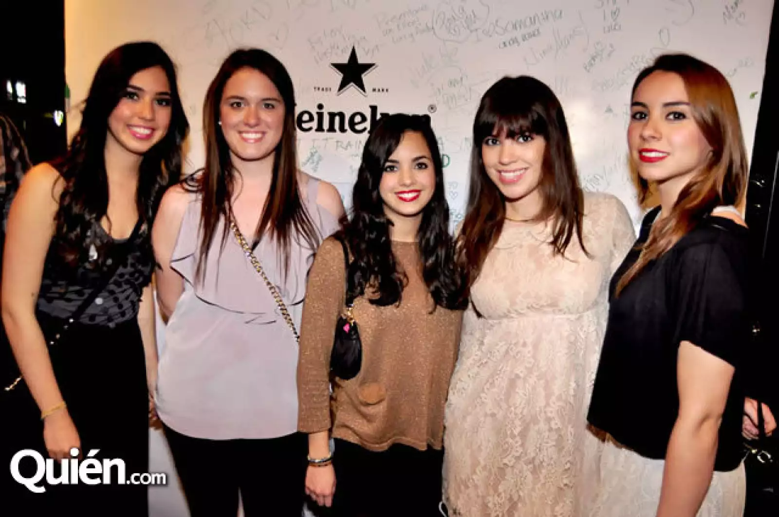 Gabriela Osuna,Mariana Rubio,Norma Coker,Ana Lucía Murillo y Fernanda Ruíz