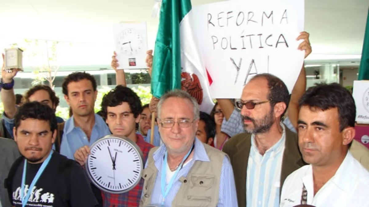 Javier Sicilia y pide aprobar la reforma política
